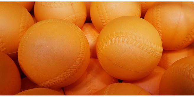 乒冠體育 樂樂棒球(9公分低彈) 兒童安全玩具 輕巧易握 親子互動, 1個, 橘色