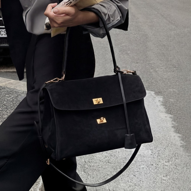 고퀄리티 나일론 스웨이드 여성 크로스백 몬차 보부상 버클 토트백 하객가방