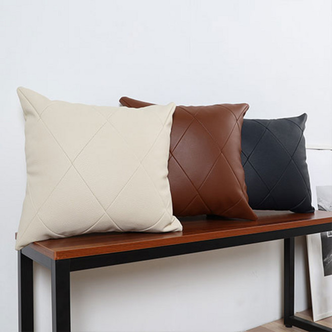 조브라운 가죽 소파 쿠션 다이아 속무늬, 블랙