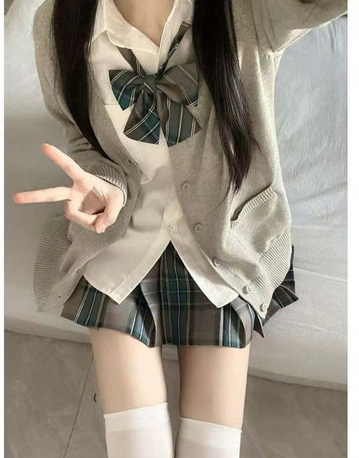 일본 스타일 여학생 단추 가디건 트렌디하고 예뻐요 DJP