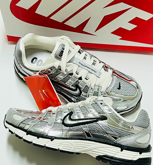 나이키 P 6000 메탈릭 실버 여성 국내매장판