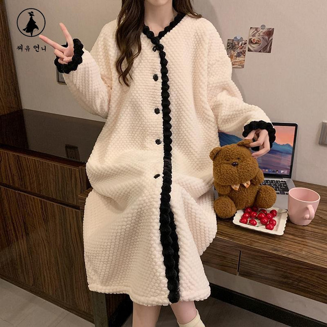 여성 겨울 배색 극세사 가운 잠옷 원피스 포근한 따뜻한 샤워가운 실내복