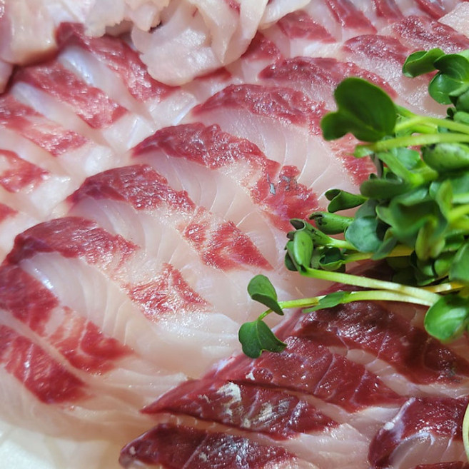 [썰어져 발송] 횟감용 보리 숭어회 슬라이스 300g (초장세트 증정)-통영 조업 발송, 1세트, 필렛 300g