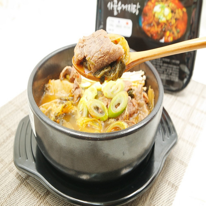 예산한우사랑 직접끓인 한우암소 사골우거지탕 2~3인분 간편 캠핑 낚시 부모님추천, 1개, 1kg