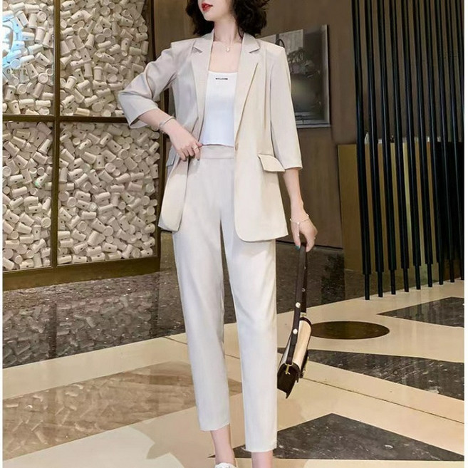 쁘띠꼬모 여성 테일러드카라 7부 소매 루즈핏 자켓 슬림 일자 팬츠 투피스 정장세트 QXT580403
