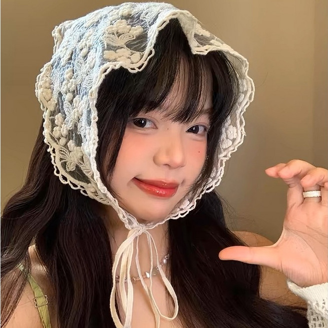 白色蕾絲頭巾 蕾絲頭巾 三角頭巾 針織頭巾 頭巾 碎花頭巾 碎花髮飾 法式頭巾 日式三角巾 頭飾 可愛髮飾