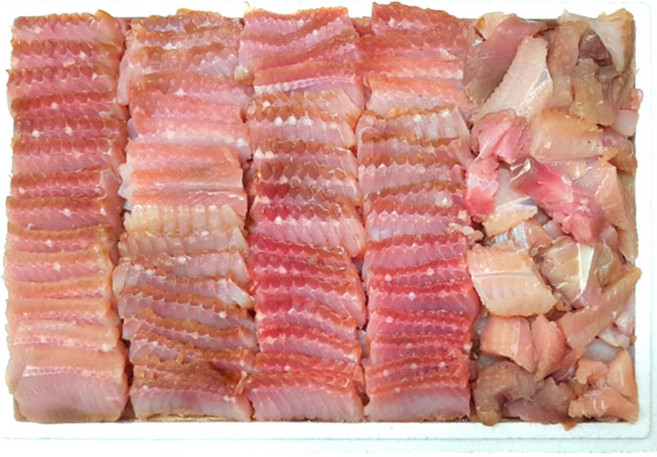 국내산 전라도 목포 홍어회 싱싱 약한 중간 강한 숙성/2대째 50년 숙성홍어의 달인/강진 묵은지와 홍어 삼합으로 즐겨보세요, 1개, 1kg