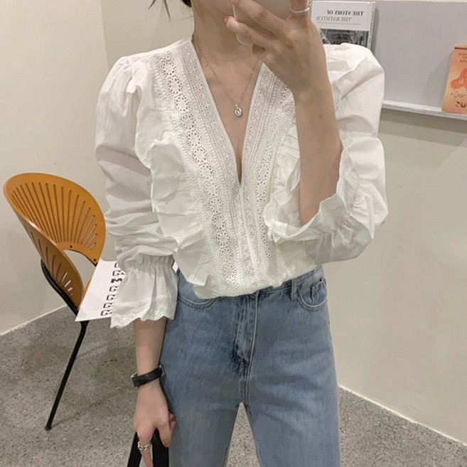 메이킹유 프릴 펀칭 브이넥 6805모어스블라우스(~77size 사이즈추가)