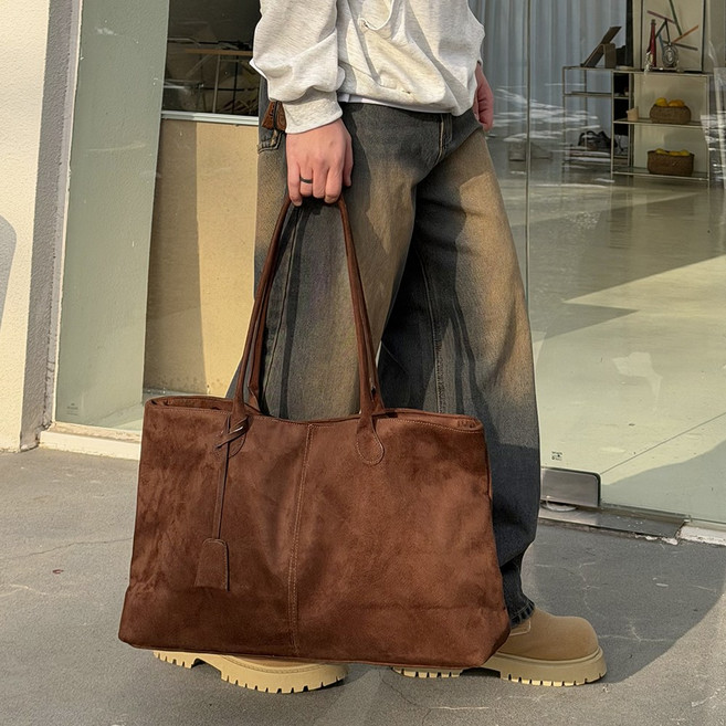 데일리 스웨이드 토트백 숄더백 남녀공용 어깨 옆으로매는 사계절 가방 (3color)