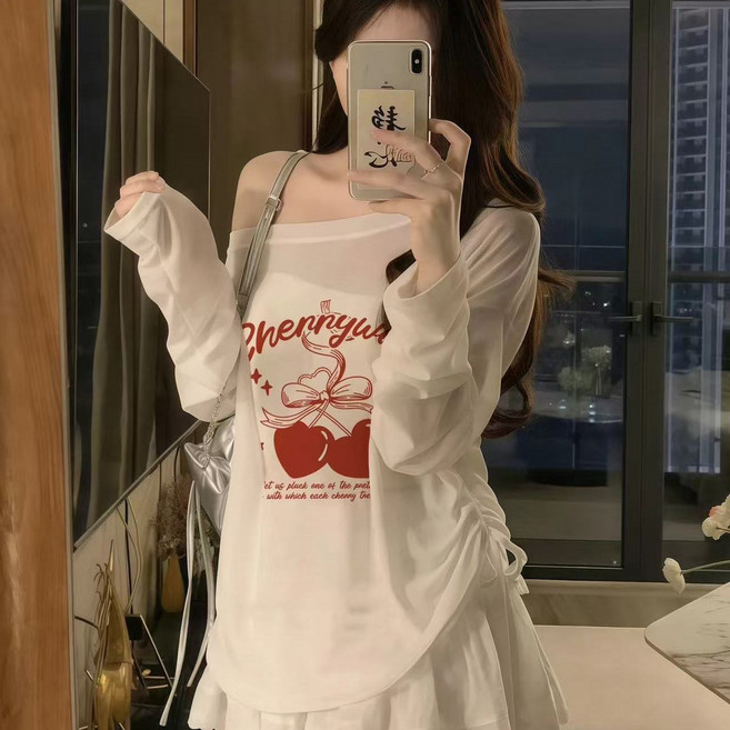 大碼寬鬆早春防曬女罩衫 露肩慵懶感上衣