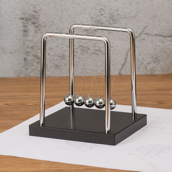 뉴턴의요람 진자운동장식품 진자교구용품 학습용 책상소품 사무실인테리어 감성소품, 1개