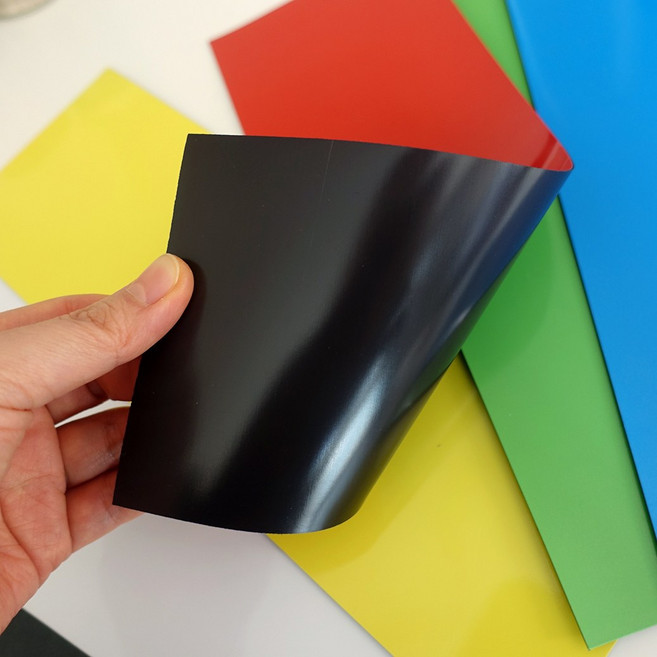 오려쓰는 컬러 자석 시트 잘라쓰는 고무자석 10x30cm (소), 검정