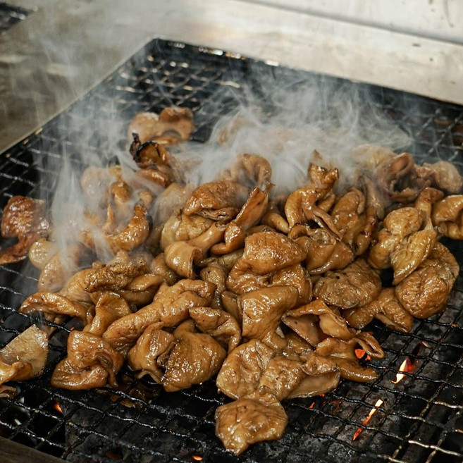형닭마켓 직화곱창 불맛이 살아있는 돼지곱창구이 대창 수제 캠핑음식, 200g, 1개
