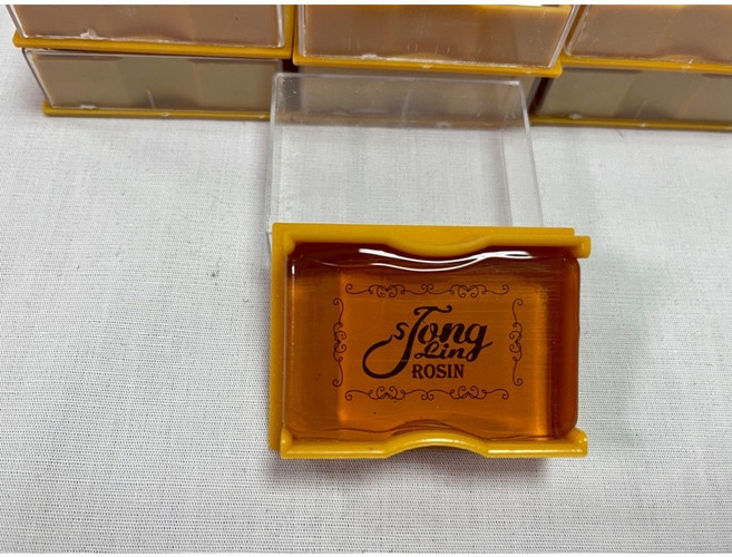 Jong Ling 松香，適用於小提琴、中提琴與大提琴, 1個, 大松香