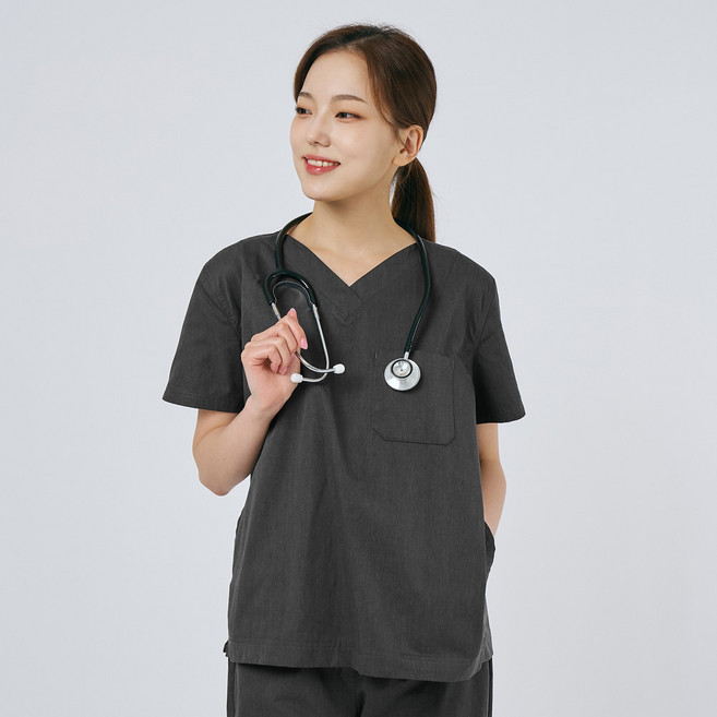 브이넥 베이직 스크럽복 여성 상의 티셔츠 (4colors) / 쿨스판 소재 병원유니폼 수술복 간호사 근무복 치과가운