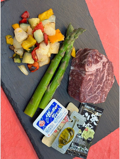 1등급 한우 두툼한 안심 (4cm 이상) 스테이크 set (가니쉬 증정 샤또브리앙만 사용), 200g, 2개