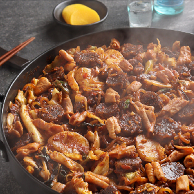 신림동 백순대 밀키트 순대곱창 볶음 양념 포함 캠핑 술안주 간편식, 백순대밀키트(순대+곱창) 1-2인분, 800g, 1세트