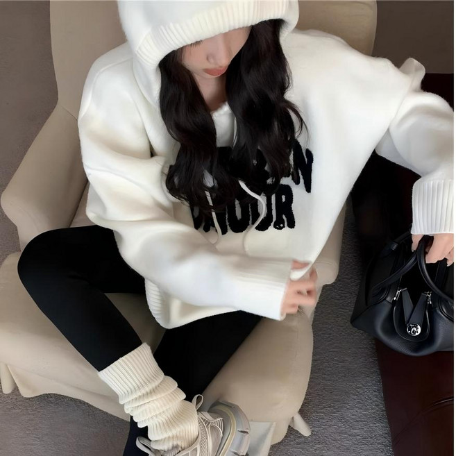 엘브 여성 후드 니트 티셔츠 봄가을 이너 니트 (양말 증정)