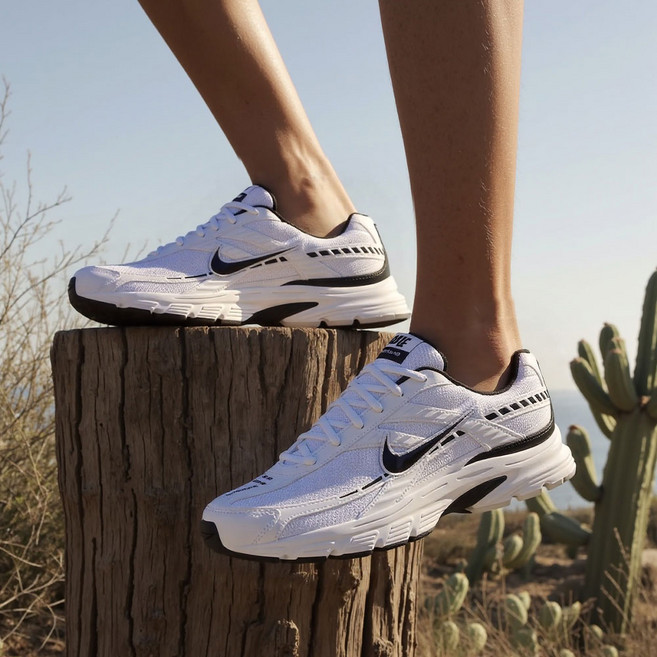 나이키 남자 운동화 발편한 이니시에이터 검흰 러닝화 조깅 마라톤화