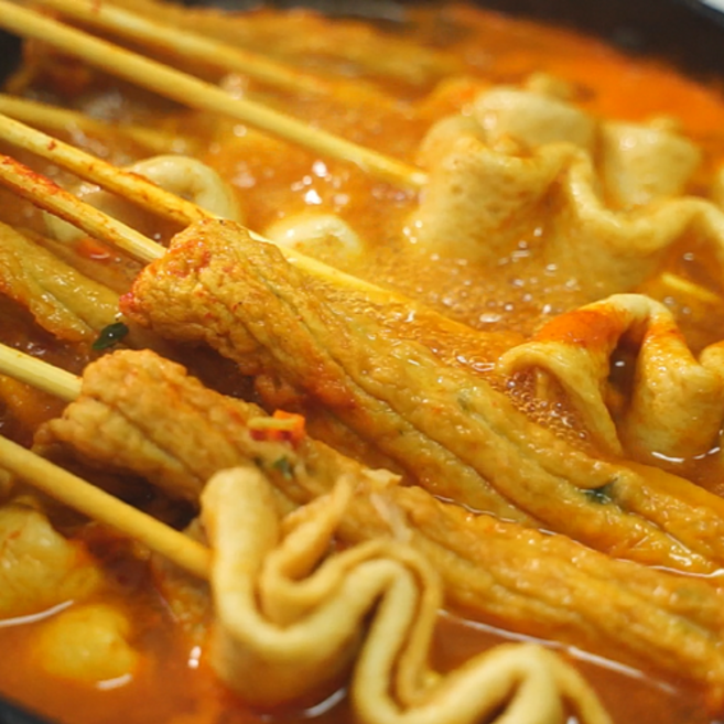 은영이떡볶이 밀떡 4가지 맵기조절 쌀떡 짜장 떡볶이 로제 떡볶이 어묵탕 모듬튀김, 222g, 1개, 5_빨간어묵탕(꼬불이6)