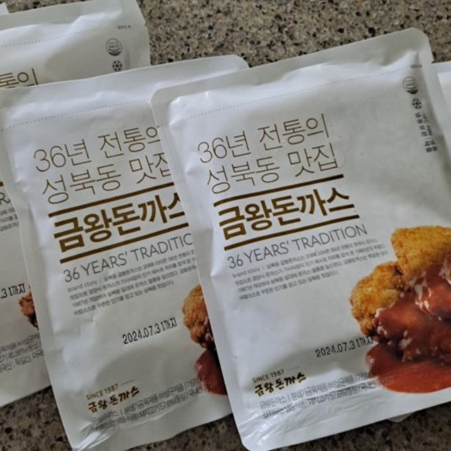 [금왕돈까스] 돼지고기 등심 돈까스 집에서 간편 튀김 바삭한 경양식 소스 증정, 3개, 150g