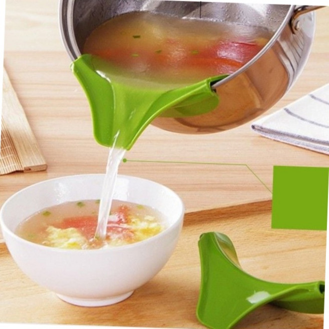 실리콘 냄비 깔때기 국물 따르개 프라이팬 기름 버리기 주방 아이디어 용품 실리콘깔때기