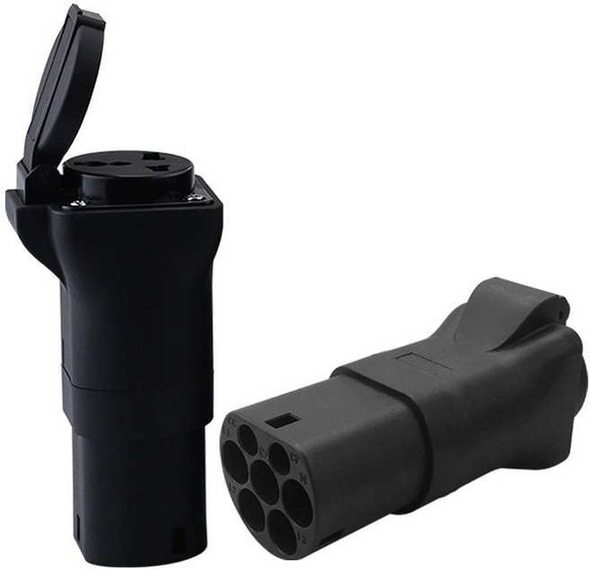 전기차 충전 변환 젠더 여행 필수 충전기 충전소 아이템 자동차배터리충전기 전기차충전기 220V