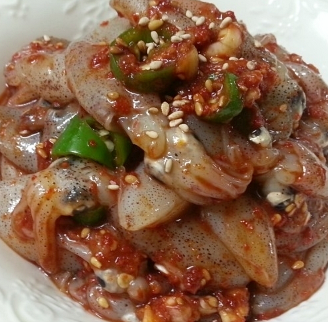 국산 생꼴뚜기무침(생호래기무침) 250g 젓갈반찬 밑반찬 [원산지:국산], 1개