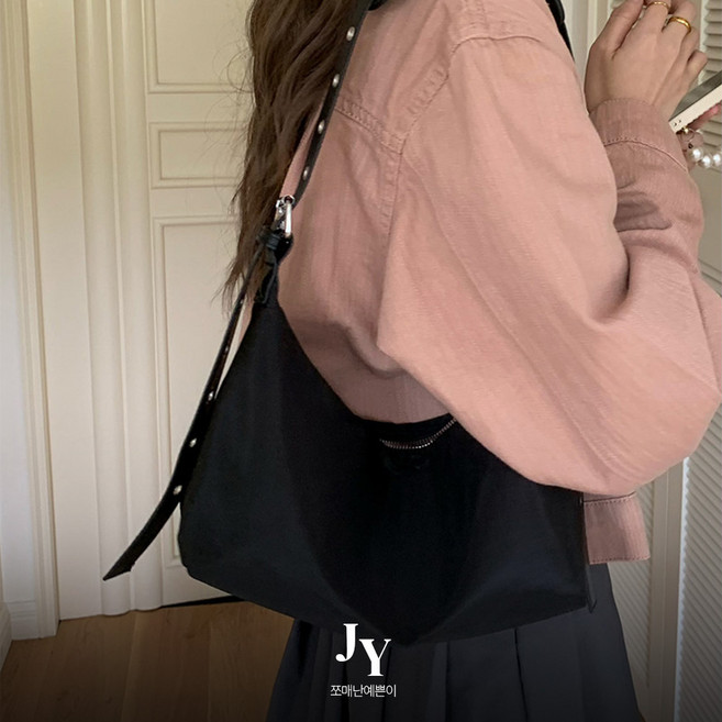 쪼예 데일리 가벼운 나일론 아일렛 스트랩 호보 숄더백