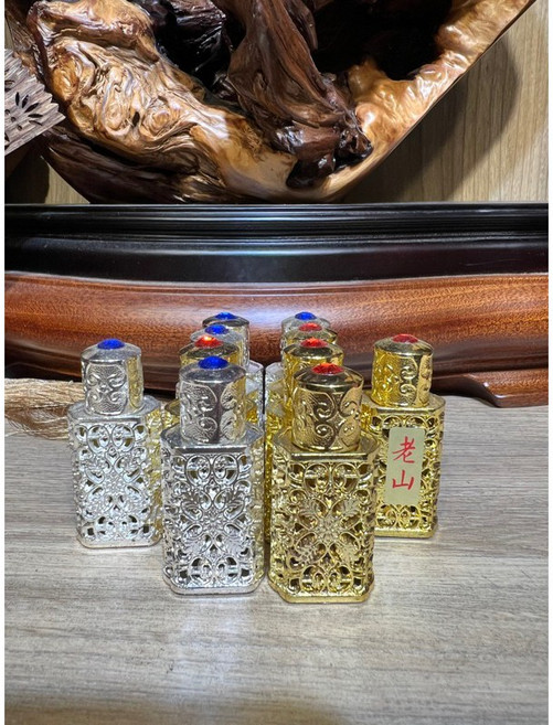 泓潤 頂級純正老山檀香油 3ml 精裝瓶, 1個, 銀色瓶,S