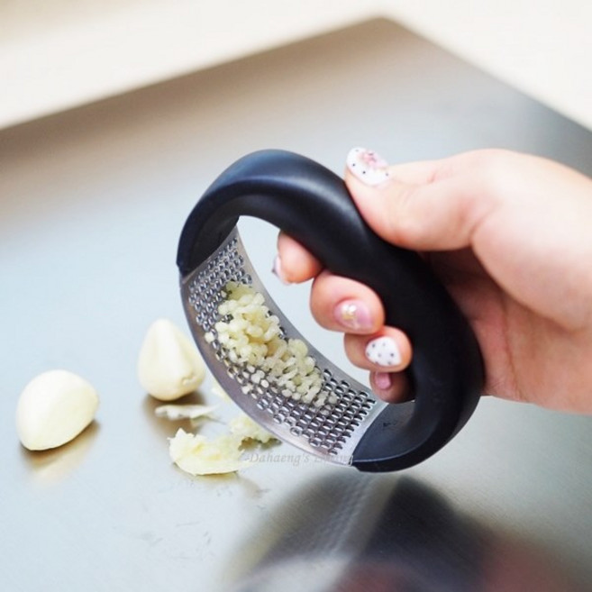 [다행의살림] 스텐 304 마늘 다지기, 1개