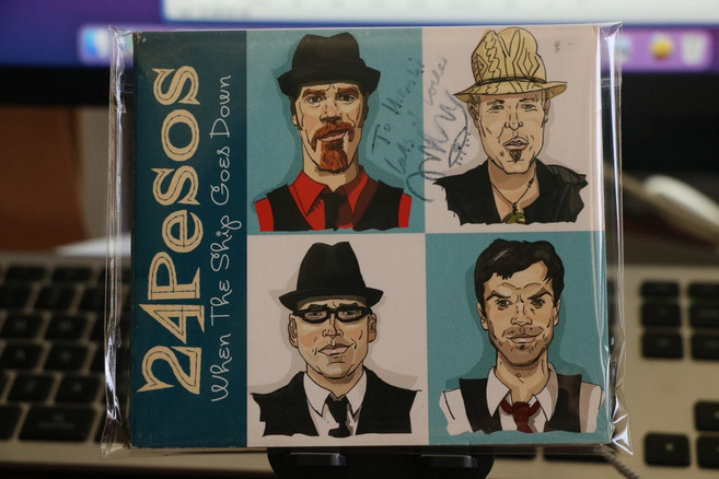 24Pesos《When The Ship Goes Down》簽名版CD, 1個