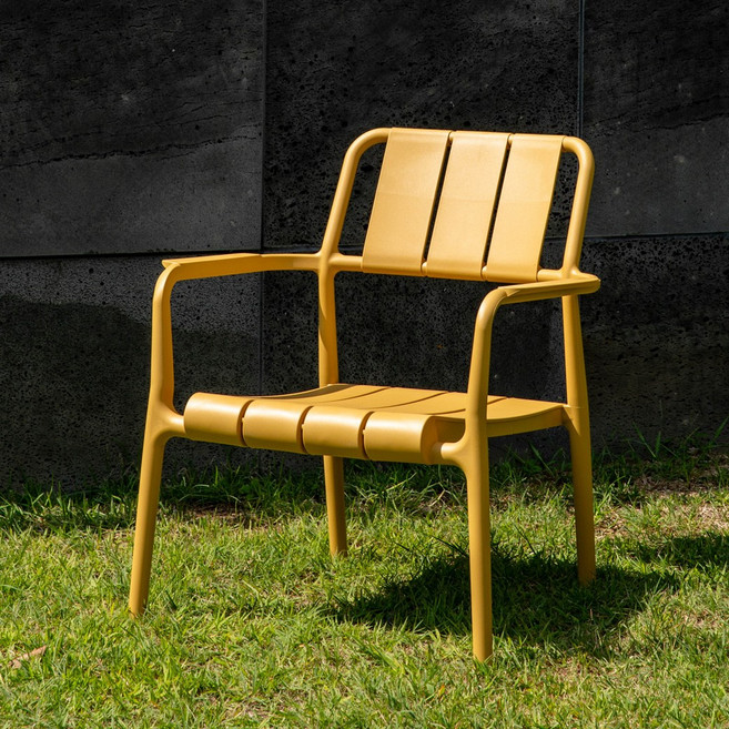 피트 카페 테라스 정원 낮은 라운지 플라스틱 팔걸이 야외의자, 옐로우, 1개
