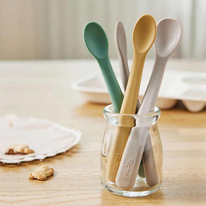 릿첼 실리콘 이유식스푼 2P세트 초기 중기 유아 숟가락 수저 케이스 포함, S/M, 인디그린/크림