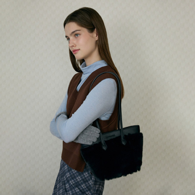 LAP FUR LEATHER SHOULDER BAG AQ7ABA09