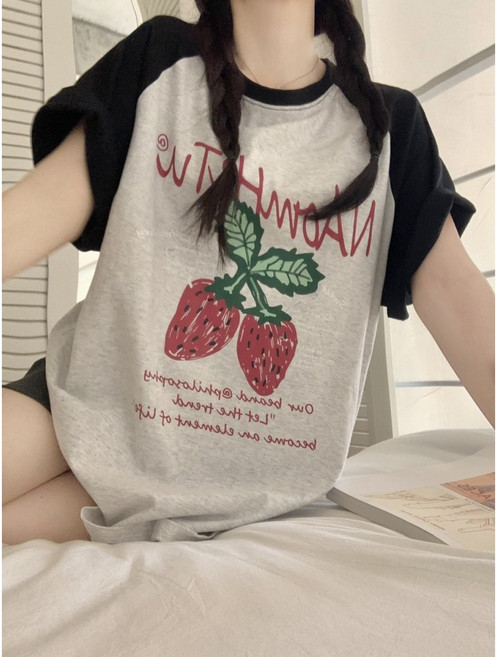 시크온미 여자 루즈핏 오버핏 롱 박스 배색 반팔티 딸기 레터링 프린트 박시 나그랑 반팔롱티
