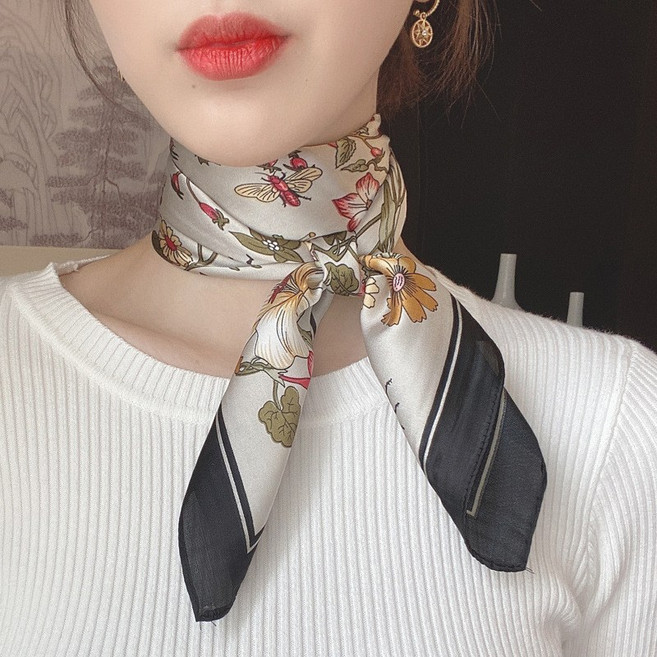 코코린느 빈티지 플라워패턴 쁘띠사이즈 실크 스카프 (5colors)