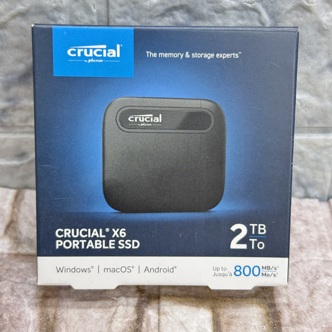 Crucial X6 便攜式 SSD 2TB 最高 800 MB/s, 黑色