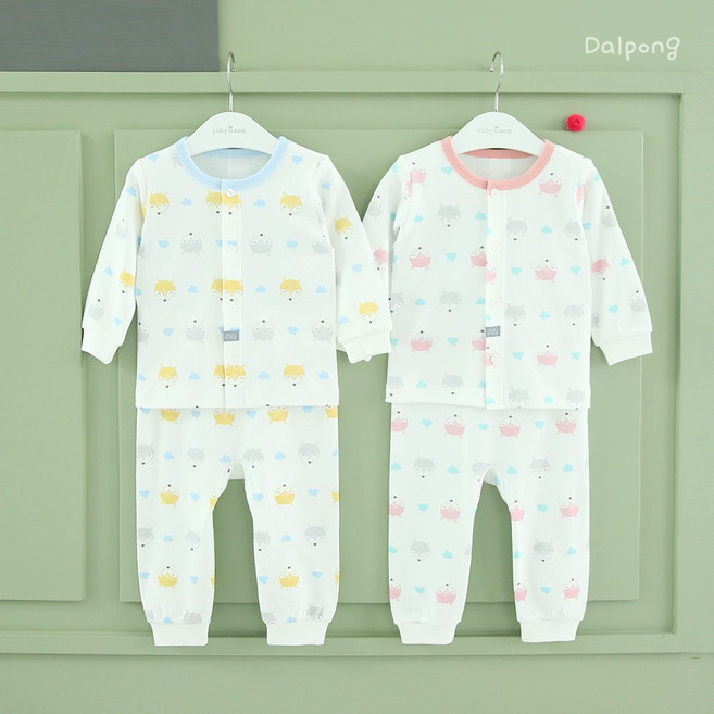달퐁 지니폭스 내의 아기 실내복 아기내복