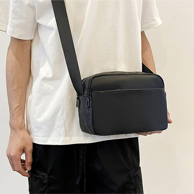제로아 남녀공용 여행용 멀티포켓 숄더 크로스백
