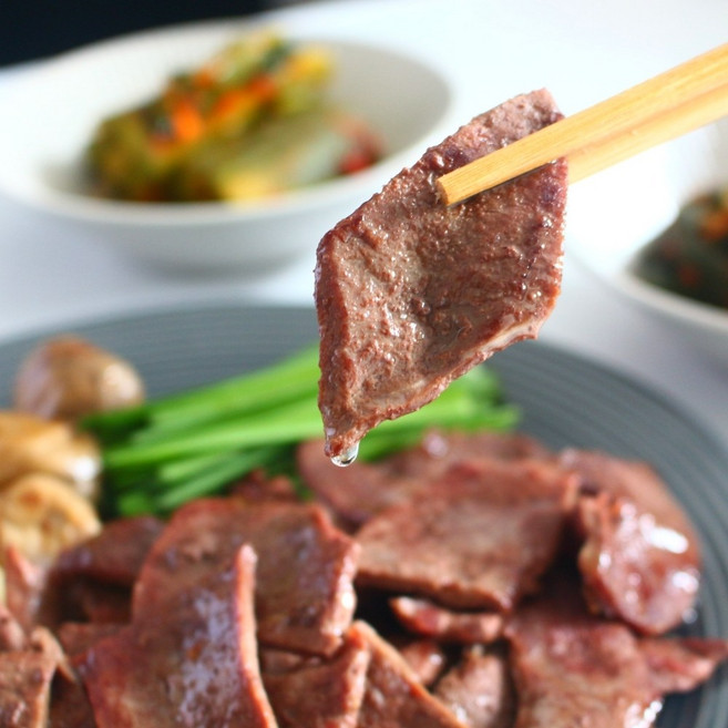 맛있는마켓 소곱창 대창 막창 2인분 염통 특양 염통구이 소주안주 모듬 세트 삶은 손질 양곱창 알곱창 오드레기 에어프라이어 캠핑 택배, 1개, 신선 소염통 200g