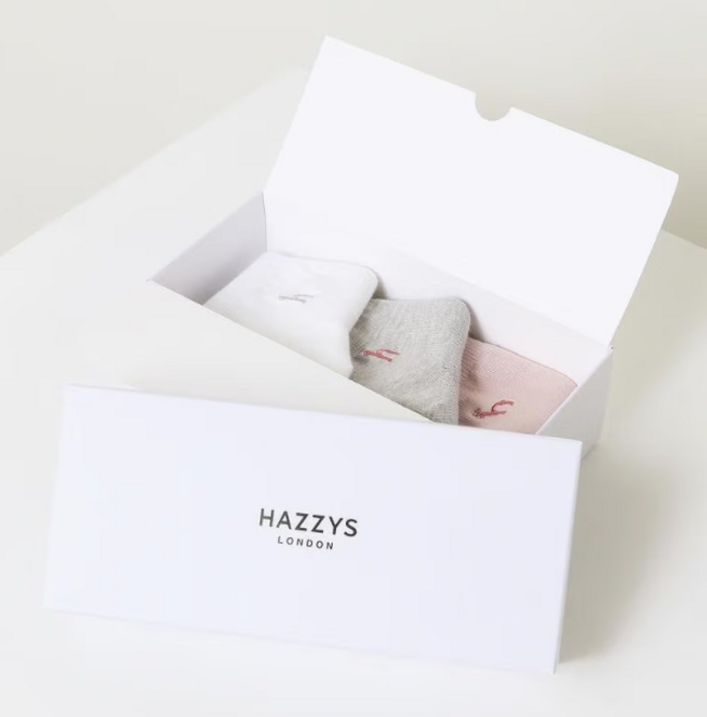 헤지스 퍼피자수 여성 중목 양말 3P (선물포장)