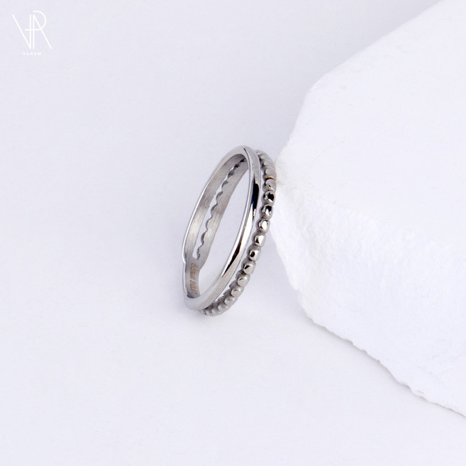 VARAM 써지컬316L 엔틱 유화 두줄 볼반지