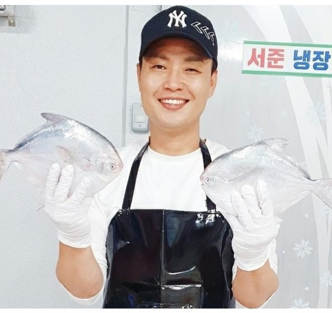 제철 목포 반건조병어 손질 제수용 산지직송 덕자 말린생선 찜 구이, 1개, 반건조 병어 23cm내외 1마리