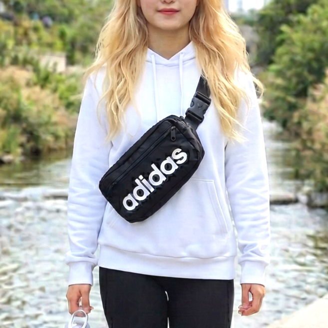 정품 아디다스 공용 크로스가방 바디백 힙색 여행용 소형 리니어범백 운동화끈