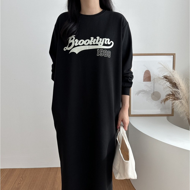 위시엘 1980 레터링 프린팅 맨투맨 빅사이즈 원피스