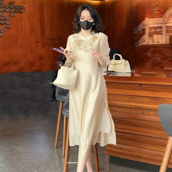 DIU 夏季新款寬鬆顯瘦高檔連衣裙女新中式國風復古刺繡改良旗袍裙, L