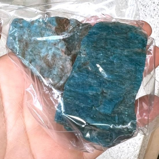黑碧璽原礦紫晶簇青金石月光石 淨化水晶擴香石, 藍磷灰原礦一份約160g