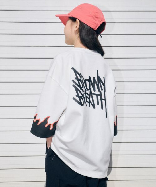 브라운브레스 KIDS brownbreathkids KIDS FIRE 34 SLEEVE TEE - WHITE