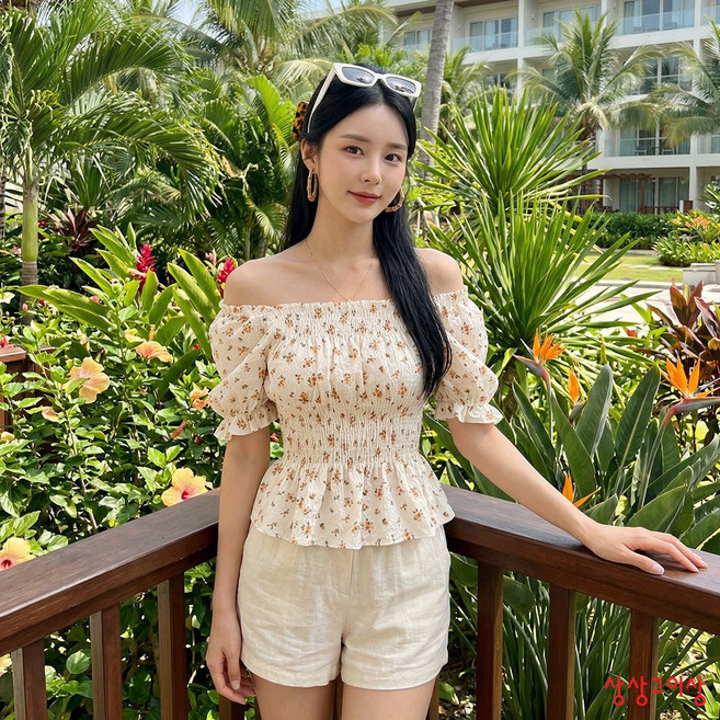 상상그이상 여성용 엘린 반팔 블라우스 투웨이 스모크 밴딩 나염 포인트 플라워 오프숄더 셔링 프릴 블라우스